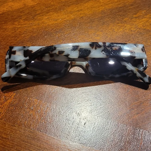 Charlotte Mercy DELON Timeless Eyewear Sunglasses Milky 